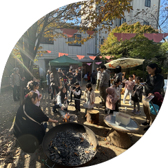 サクラノキテラス マルシェの様子
